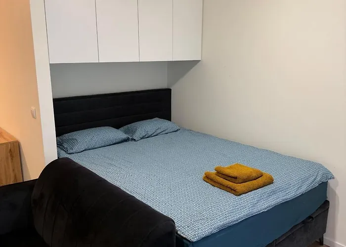 Appartamento New Cozy In A Gated Complex In Wola